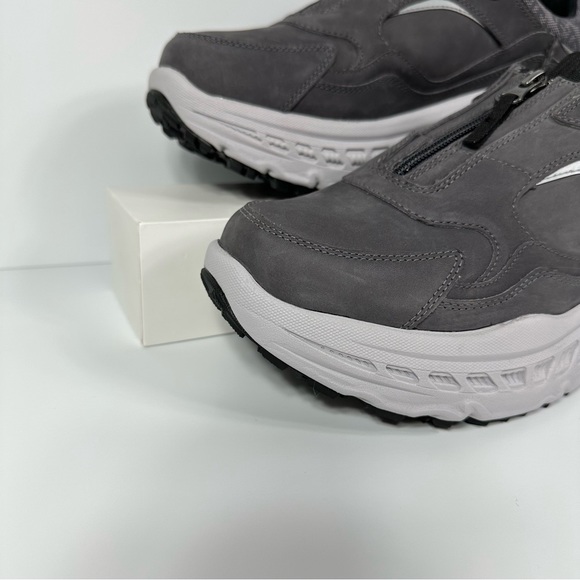 UGG CA805 ZIP GORE TEX MENS SHOES SIZE 9 DARK GREY GRAY WATERPROOF ZIPPER NEW - Picture 5 of 10